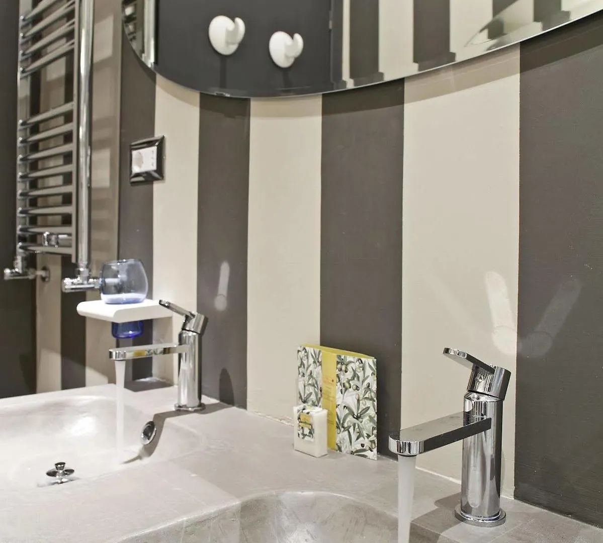 Porcellino Gallery Art Boutique Bb Florence